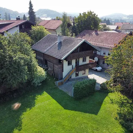 Ferienhaus Am Turmacker شقة غرافناو